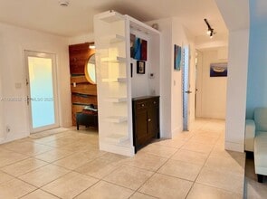 806 Argonaut Is in Dania Beach, FL - Building Photo - Building Photo