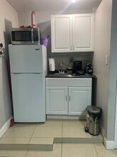 19501 Whispering Pines Rd in Cutler Bay, FL - Building Photo - Building Photo