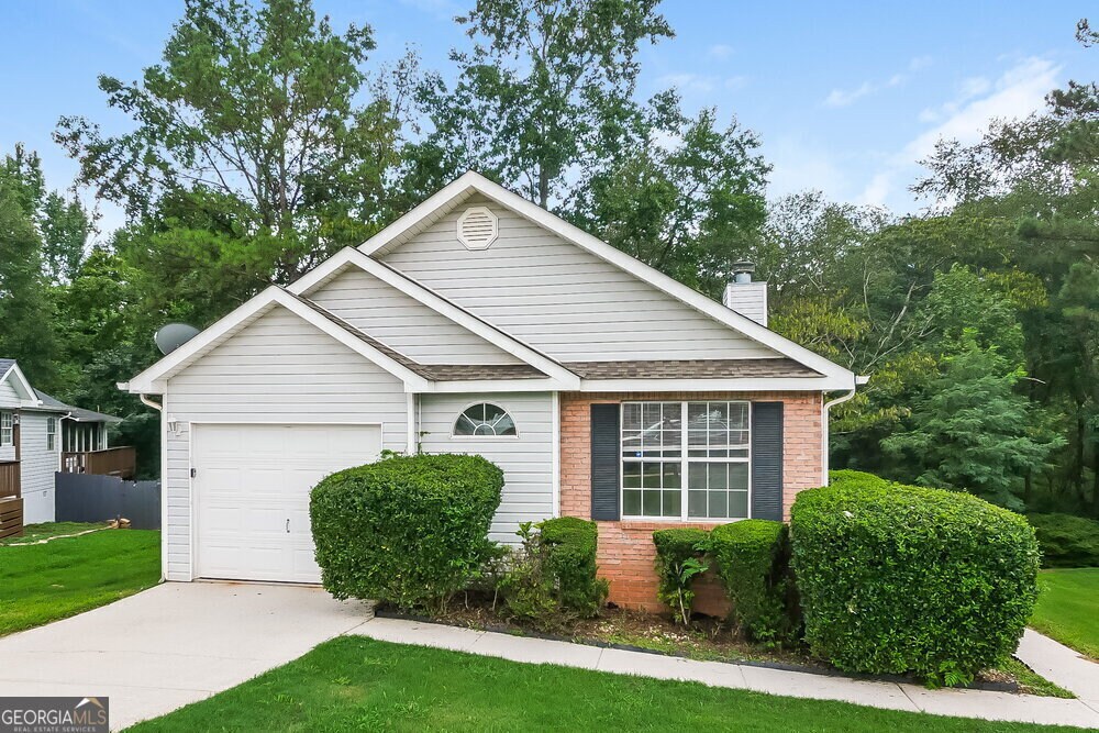 218 Adam Cir in Mcdonough, GA - Building Photo