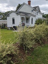 1215 Prince St, Unit Downtown Gem in Beaufort, SC - Building Photo