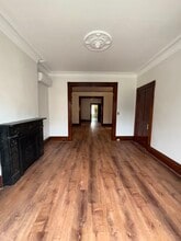 326 3rd St, Unit 2 in Troy, NY - Building Photo - Building Photo