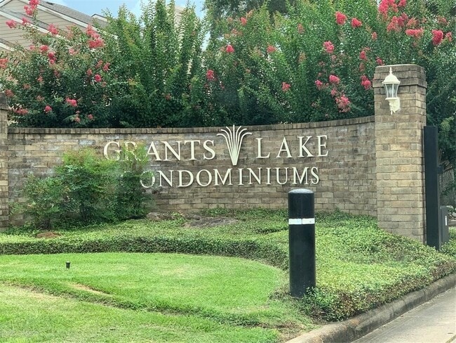 property at 2710 Grants Lake Blvd