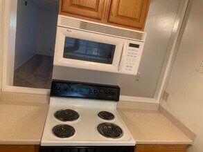 1598 Kay Ave in Tallahassee, FL - Building Photo - Building Photo