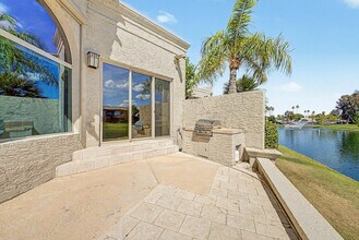 8407 E Del Camino Dr in Scottsdale, AZ - Building Photo - Building Photo