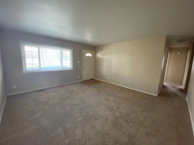 6117 Landsdowne Dr in Fort Wayne, IN - Building Photo - Building Photo