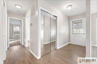 18C Benjamin Franklin Dr in Monroe Township, NJ - Building Photo - Building Photo