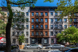 325 E 83rd Street in New York, NY - Building Photo - Primary Photo