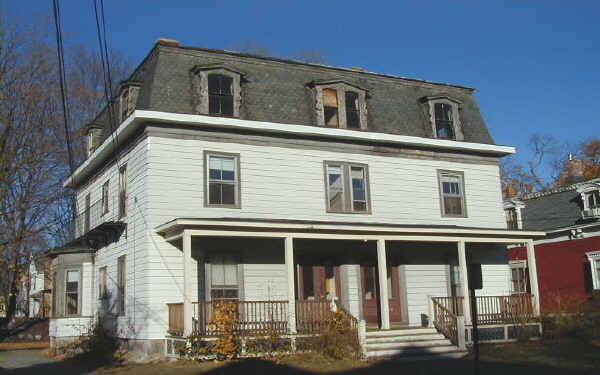 13 Vine St in Melrose, MA - Building Photo