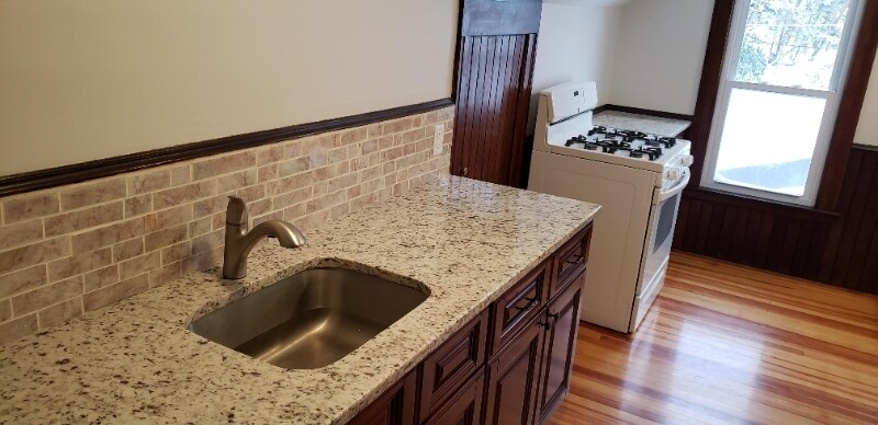 230 S Main St in Thomaston, CT - Building Photo