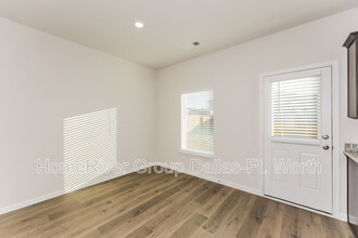 6569 Crosswood Ln in Dallas, TX - Building Photo - Building Photo