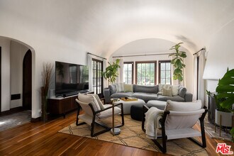 851 Masselin Ave in Los Angeles, CA - Building Photo - Building Photo