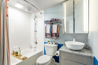 City Club Apartments Lafayette Park in Detroit, MI - Building Photo - Interior Photo