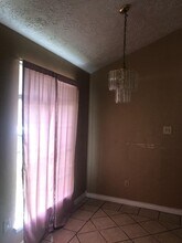 10009 Rosbrook Dr in Houston, TX - Building Photo - Building Photo