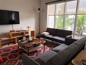 10416 NW 66th St in Doral, FL - Building Photo - Building Photo