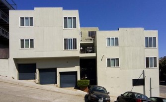 Corona Heights in San Francisco, CA - Foto de edificio - Building Photo