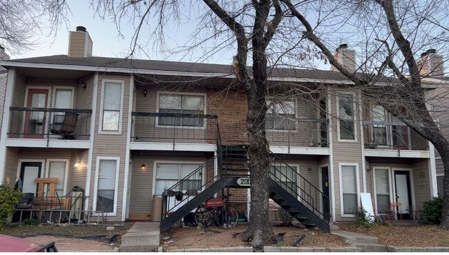 property at 2009 West Loop