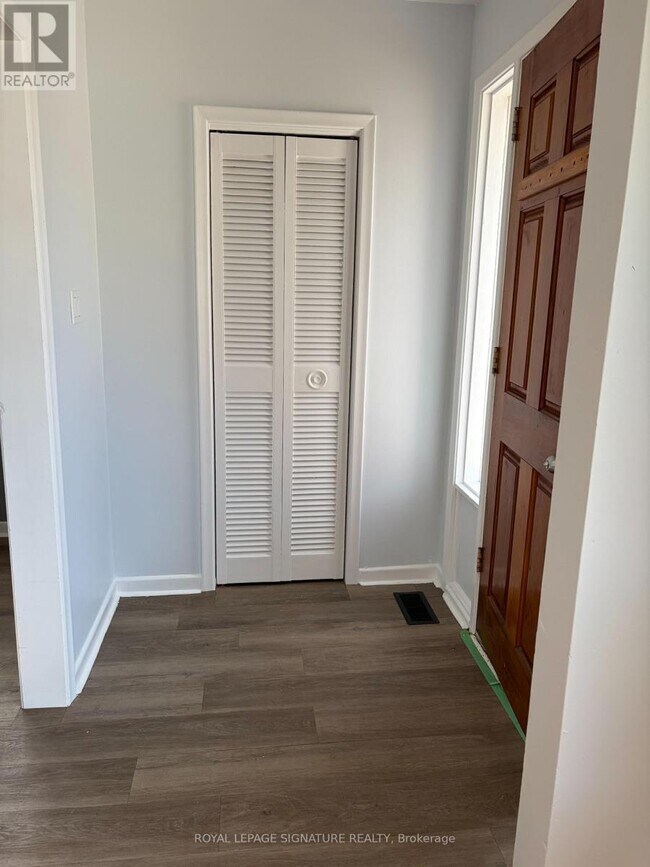 7 Limevale Crescent in Toronto, ON - Building Photo - Building Photo