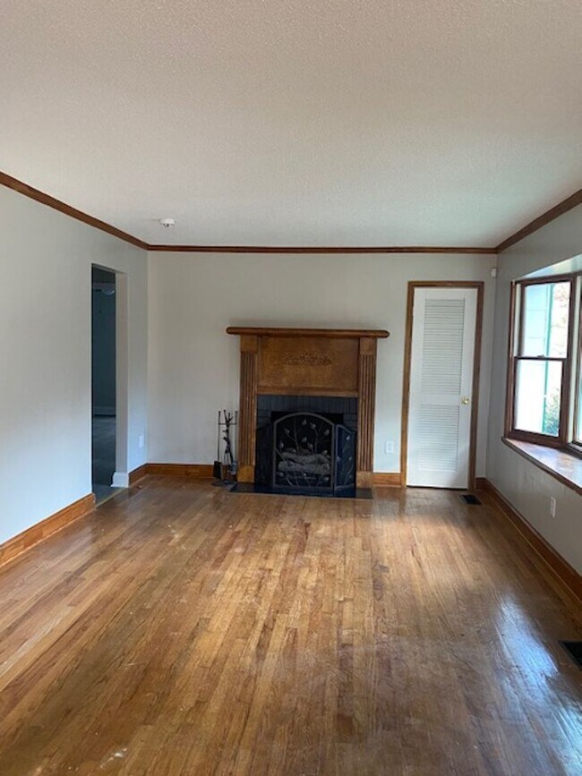 8136 10th Ave S in Birmingham, AL - Building Photo - Building Photo