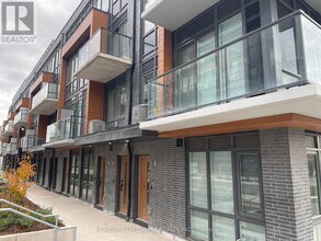 71 Curlew Dr in Toronto, ON - Building Photo - Building Photo