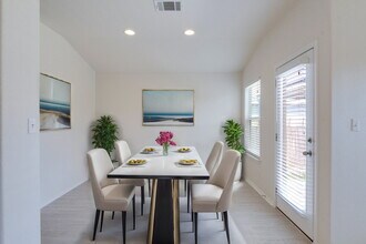 12904 Pealing Wy in Manor, TX - Building Photo - Building Photo