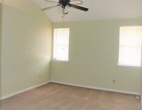 8846 N Rylander Cir in Houston, TX - Building Photo - Building Photo
