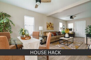 2220 Sale Rd in Columbus, OH - Building Photo