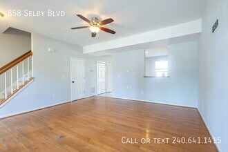 858 Selby Blvd in Edgewater, MD - Building Photo - Building Photo