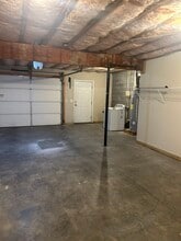 2121 S Greenwood Dr in Johnson City, TN - Building Photo - Building Photo