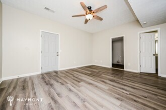 3785 River Lake Shore in Ellenwood, GA - Building Photo - Building Photo