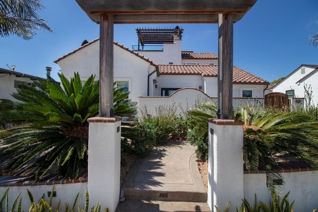 1026 West St in Oceanside, CA - Building Photo - Building Photo