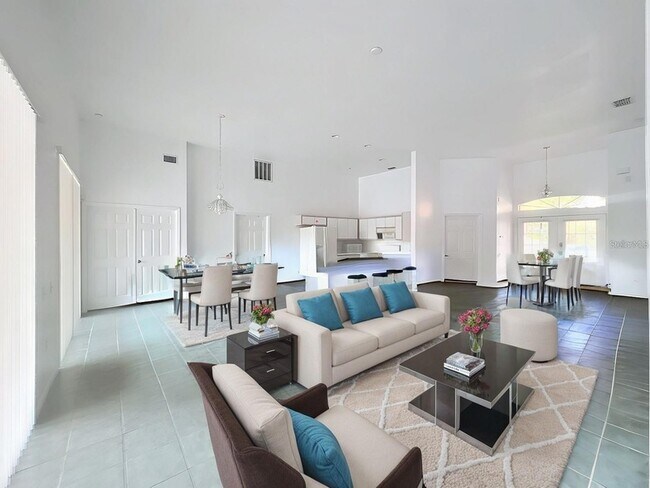 468 Hollinghead Loop, Unit 735 in Davenport, FL - Building Photo - Building Photo