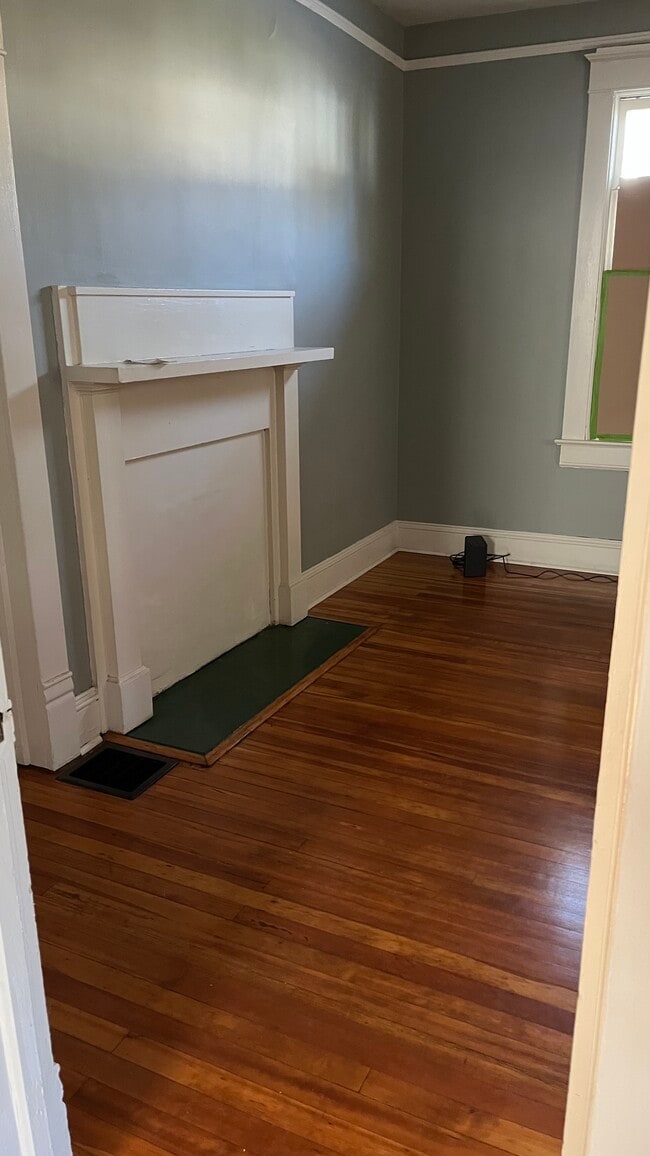 1018 Paxton St in Danville, VA - Foto de edificio - Building Photo