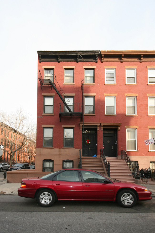 175 Degraw St in Brooklyn, NY - Building Photo - Building Photo