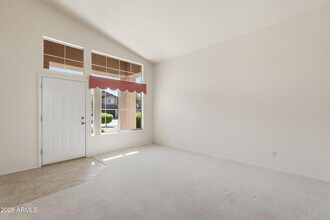 4626 E Thorn Tree Dr in Cave Creek, AZ - Foto de edificio - Building Photo