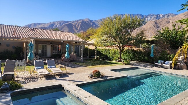 property at 1002 Alta Cresta
