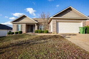 6013 Granite Field Dr in Columbus, GA - Building Photo