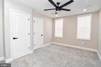 2644 E Hoffman St photo'