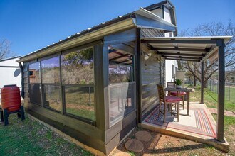 758 Sandy Mountain Dr in Llano, TX - Building Photo - Building Photo