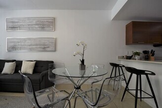 3250 NE 1st Ave in Miami, FL - Building Photo - Building Photo