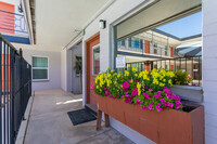 University Gardens Apartments in Tucson, AZ - Building Photo - Building Photo