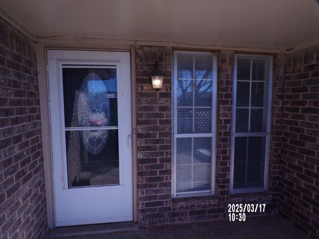 2606 NE Lake Ave in Lawton, OK - Building Photo - Building Photo