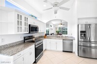 8635 Ibis Cove Cir in Naples, FL - Building Photo - Building Photo