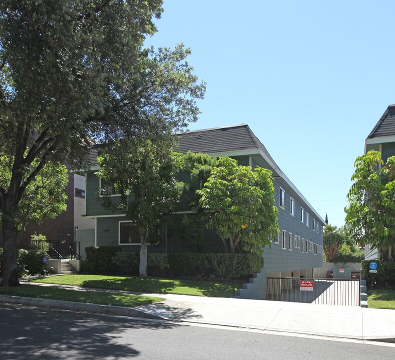 1050 Allen Ave in Glendale, CA - Building Photo