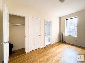 201-205 W 11th St-Unit -5G in New York, NY - Building Photo - Building Photo