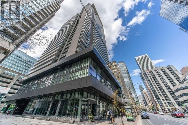 property at 770-2770 Bay St.