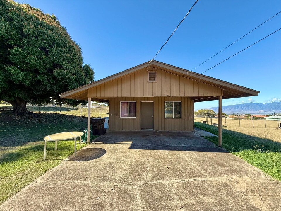 3034 Old Haleakala Hwy in Makawao, HI - Building Photo