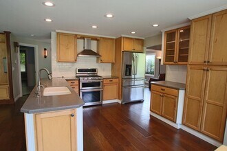 522 Runquist Ct in Steilacoom, WA - Building Photo - Building Photo