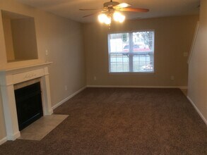 9431 Isaac Hunter Dr in Charlotte, NC - Foto de edificio - Building Photo