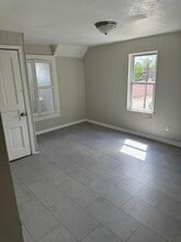 2050 Monongahela Ave in Pittsburgh, PA - Building Photo - Building Photo