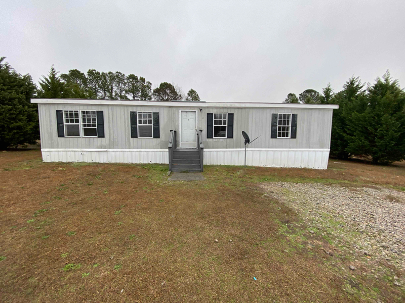 55 Buttercup Dr in Johnston, SC - Building Photo